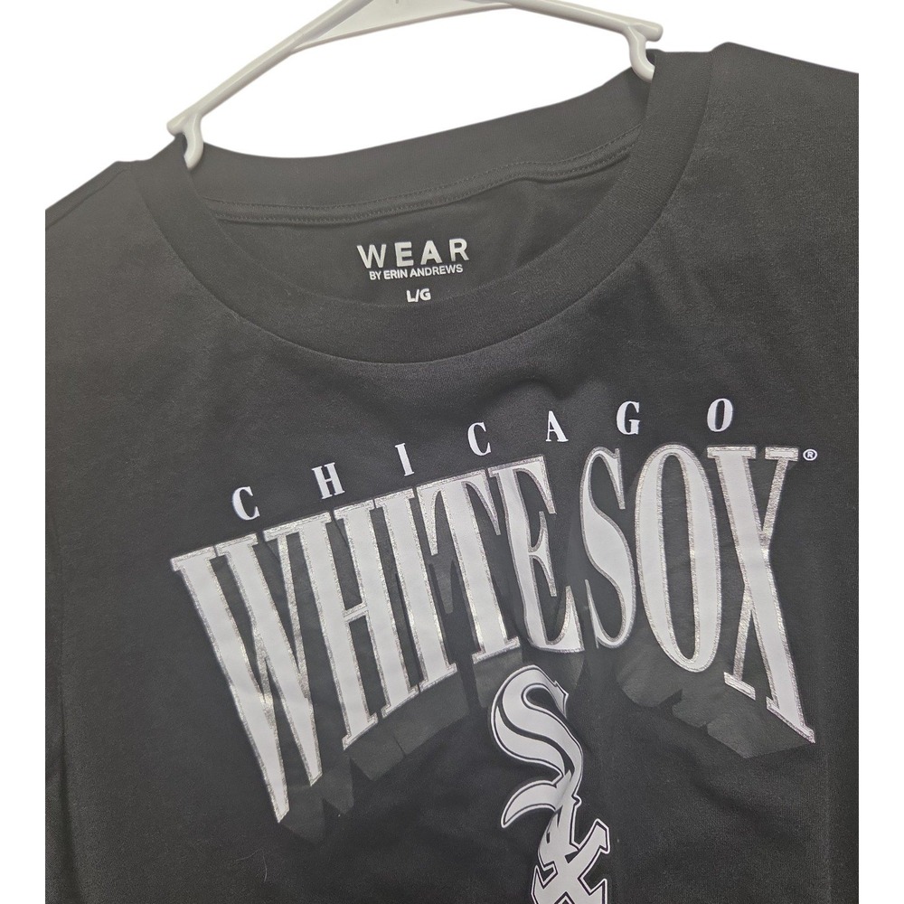 WEAR by Erin Andrews Chicago White Sox Lace Up Side Graphic T-Shirt Black L